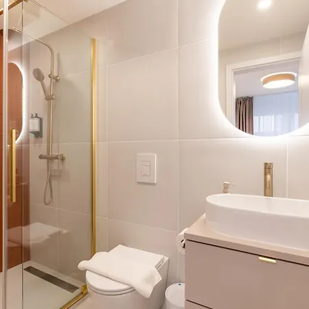 Lägenhet Asboth Boutique Suites, Location By Bqa Budapest