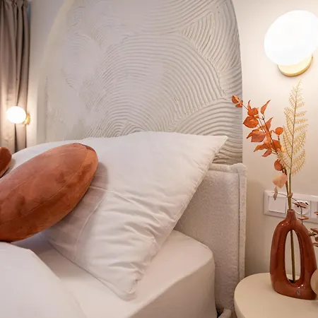 Asboth Boutique Suites, Location By Bqa Apartman *