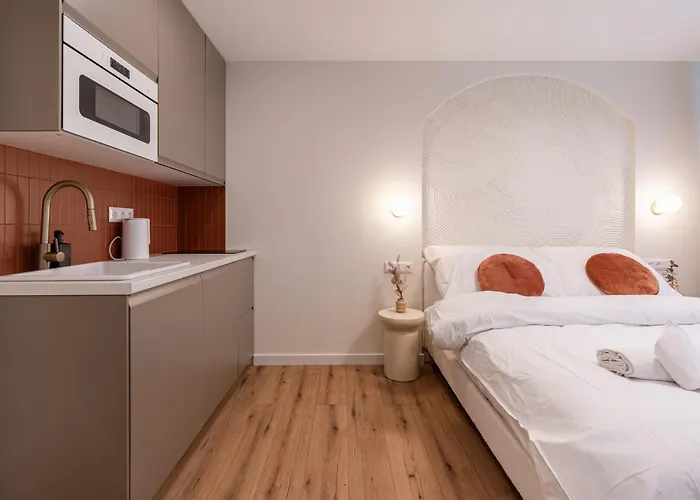 Asboth Boutique Suites, Location By Bqa