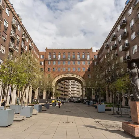 Apartmán Asboth Boutique Suites, Location By Bqa