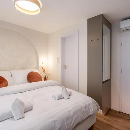 아파트 Asboth Boutique Suites, Location By Bqa