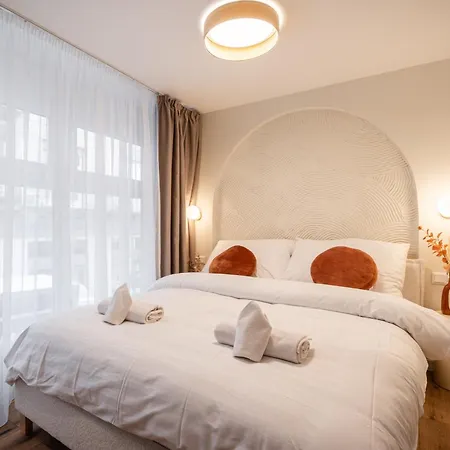 Asboth Boutique Suites, Location By Bqa Apartmán