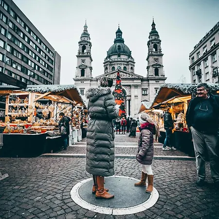 Asboth Boutique Suites, Location By Bqa Apartmán *